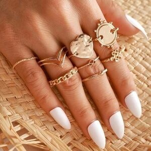 3/$30 💛 Boho Ring Set